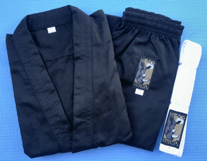 Gi Dobok Suits and Uniform  Adidas Karate Gi Evolution  Alt til  kampsport MMA og TræningsudstyrMMAShop